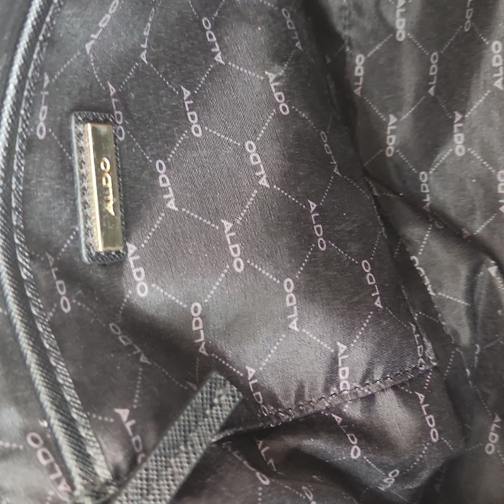 Aldo black vegan shoulder bag. Size 9x11" - Picture 8 of 12
